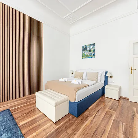 Apartment Golden Haven - Inspired By Klimt