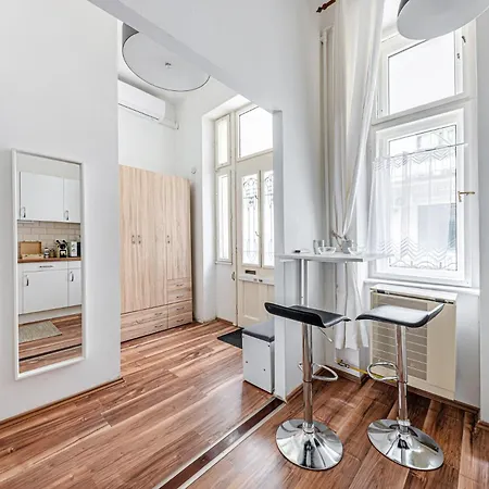 Golden Haven - Inspired By Klimt Apartment Budapest